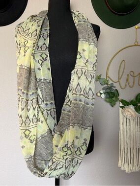 Light Green Patterned Infinity Scarf - Unbranded